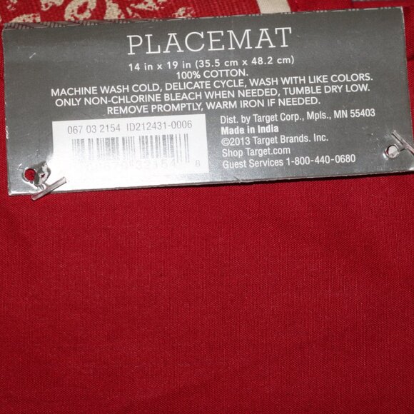 Multipurpose set of 6 Threshold fabric placemats NWT 14x19 - Picture 5 of 6